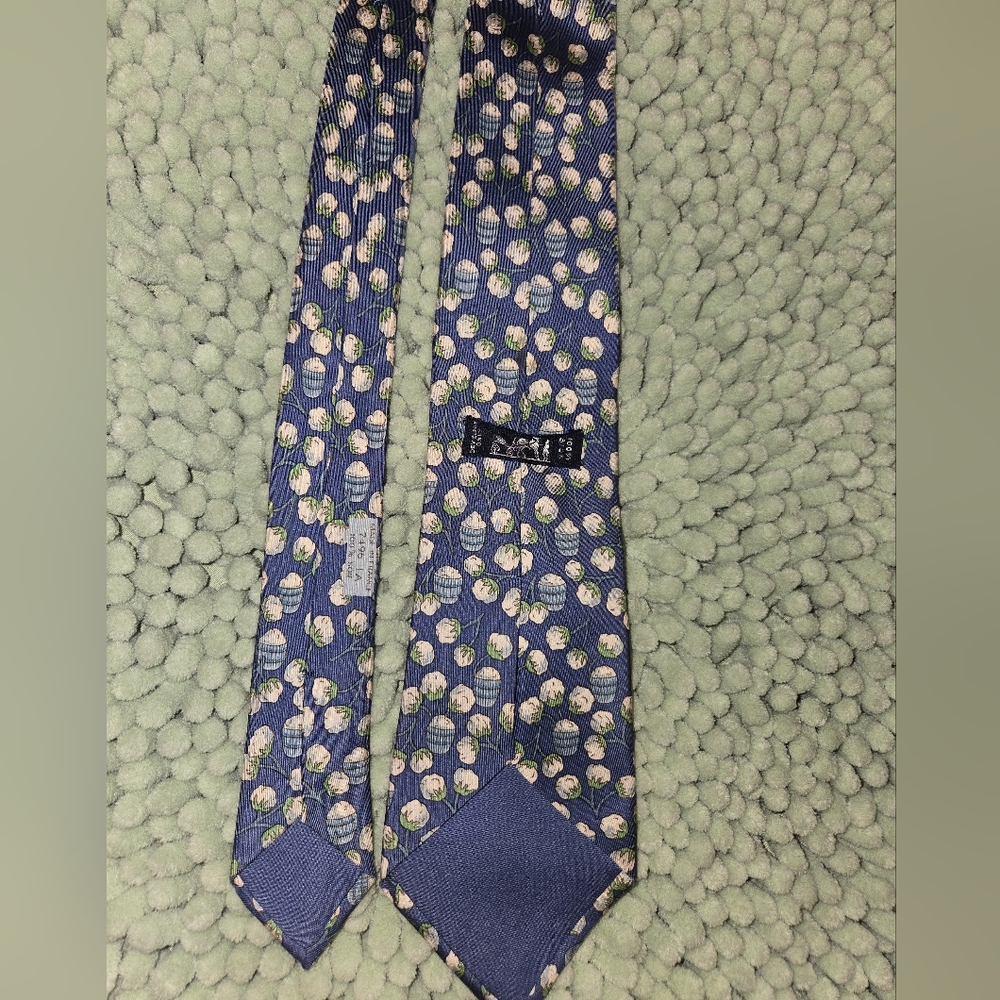 Hermes 100% Silk Tie Retired Pattern Cotton Southern
